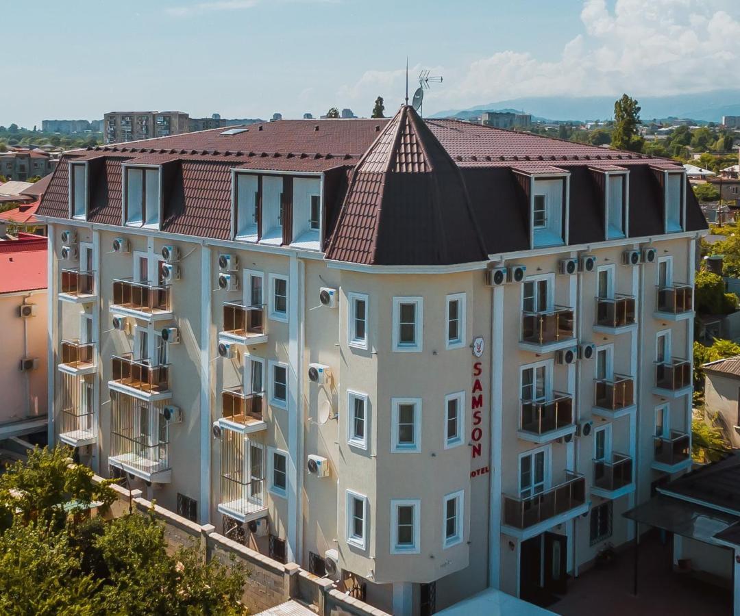 Hotel Samson Szuhumi Kültér fotó