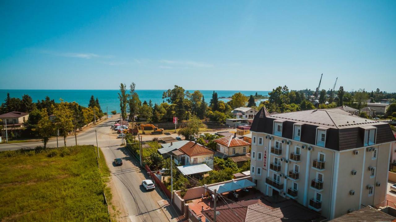 Hotel Samson Szuhumi Kültér fotó